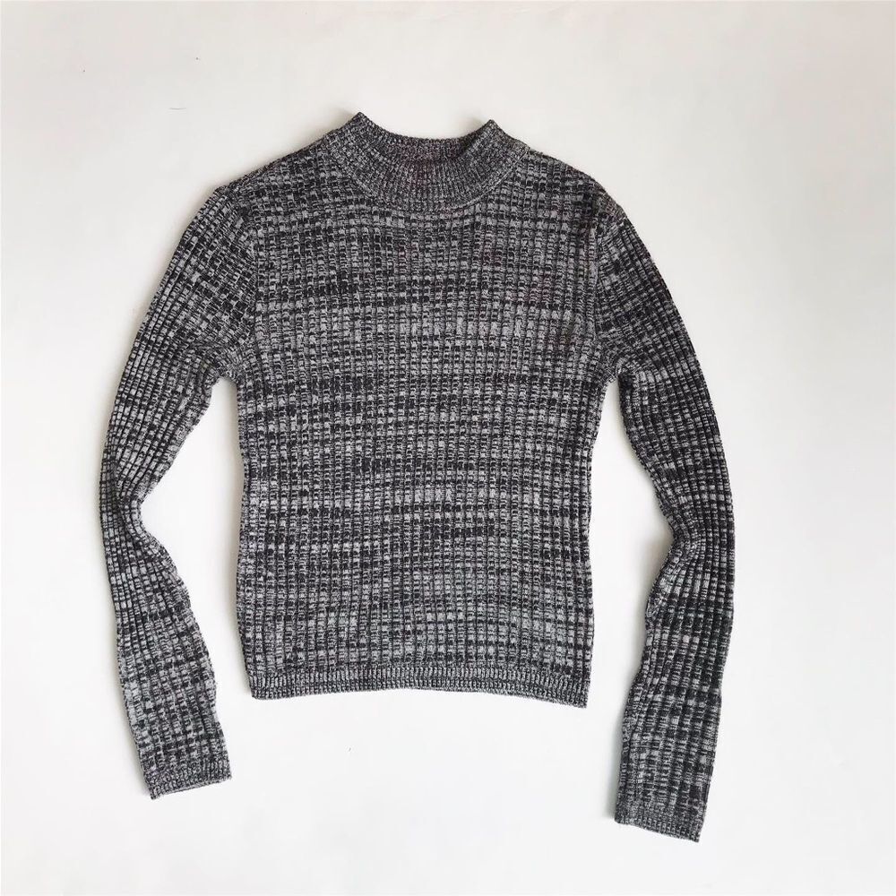 H&M grey ribbed mock neck top EUC 8-10Y